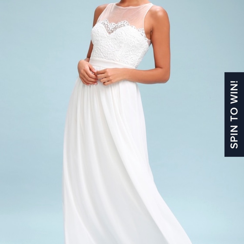 Lulu’s White Lace Maxi XS